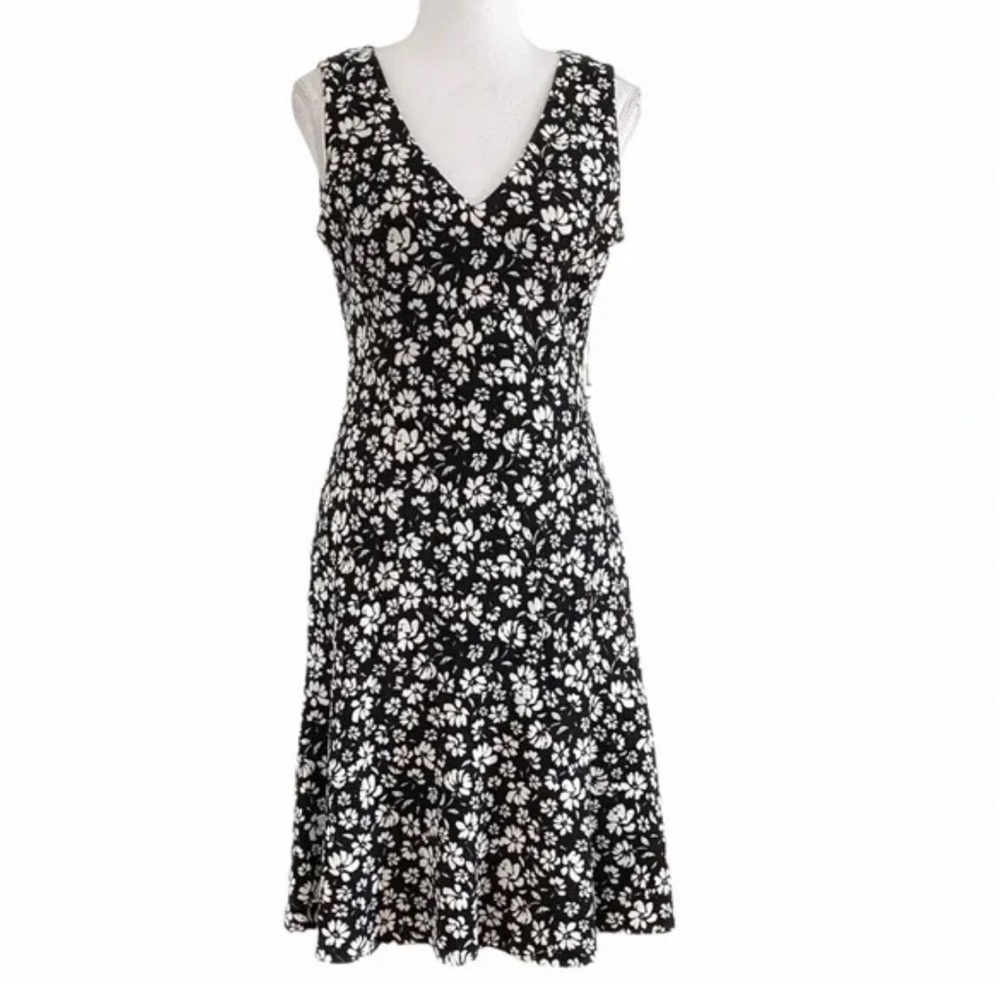 Karl Lagerfeld floral black white v-neck lined midi dress size 4